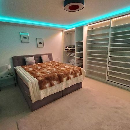 3 Zimmer Wohnung - Keine Party Wohnung ! 6 Personen Düsseldorf Kültér fotó